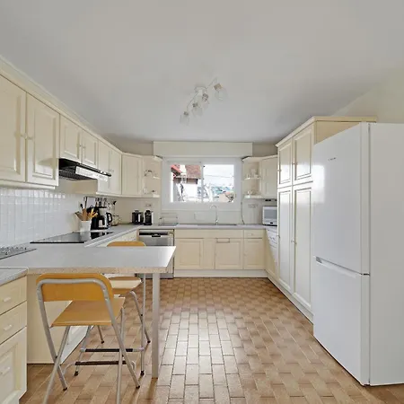 T5 Spacieux, Parking, Proche Gare Et Centre Apartament *