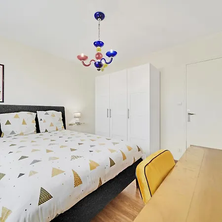 T5 Spacieux, Parking, Proche Gare Et Centre *