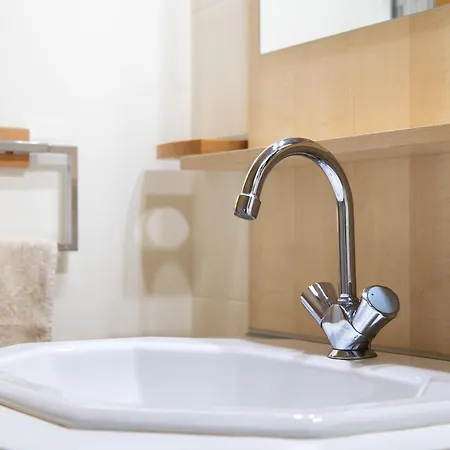 T5 Spacieux, Parking, Proche Gare Et Centre Apartament Dijon