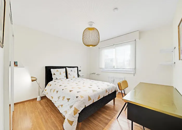 T5 Spacieux, Parking, Proche Gare Et Centre *