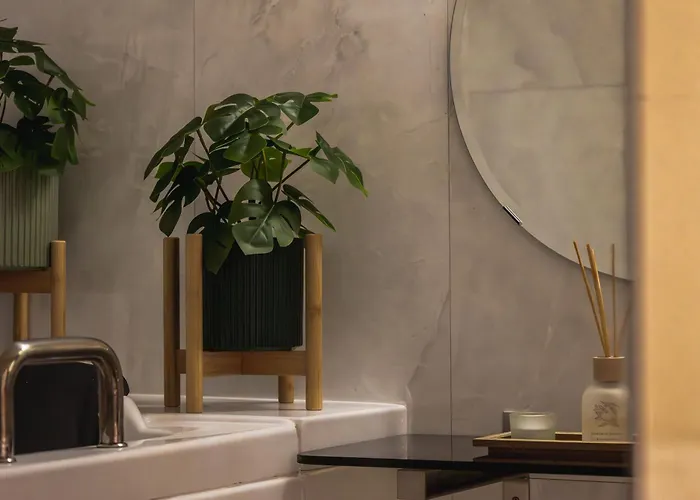 T5 Spacieux, Parking, Proche Gare Et Centre *