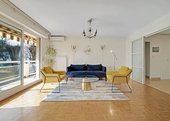 T5 Spacieux, Parking, Proche Gare Et Centre Apartment *