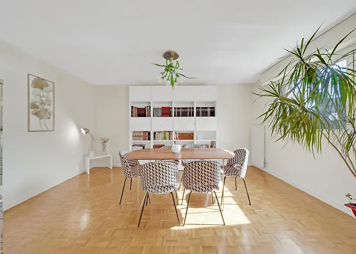 T5 Spacieux, Parking, Proche Gare Et Centre Dijon