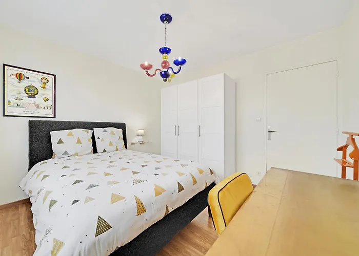 T5 Spacieux, Parking, Proche Gare Et Centre *