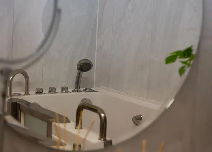 T5 Spacieux, Parking, Proche Gare Et Centre Dijon