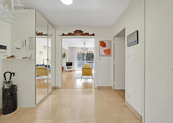 T5 Spacieux, Parking, Proche Gare Et Centre Dijon