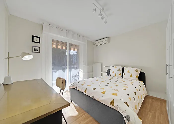 T5 Spacieux, Parking, Proche Gare Et Centre Dijon